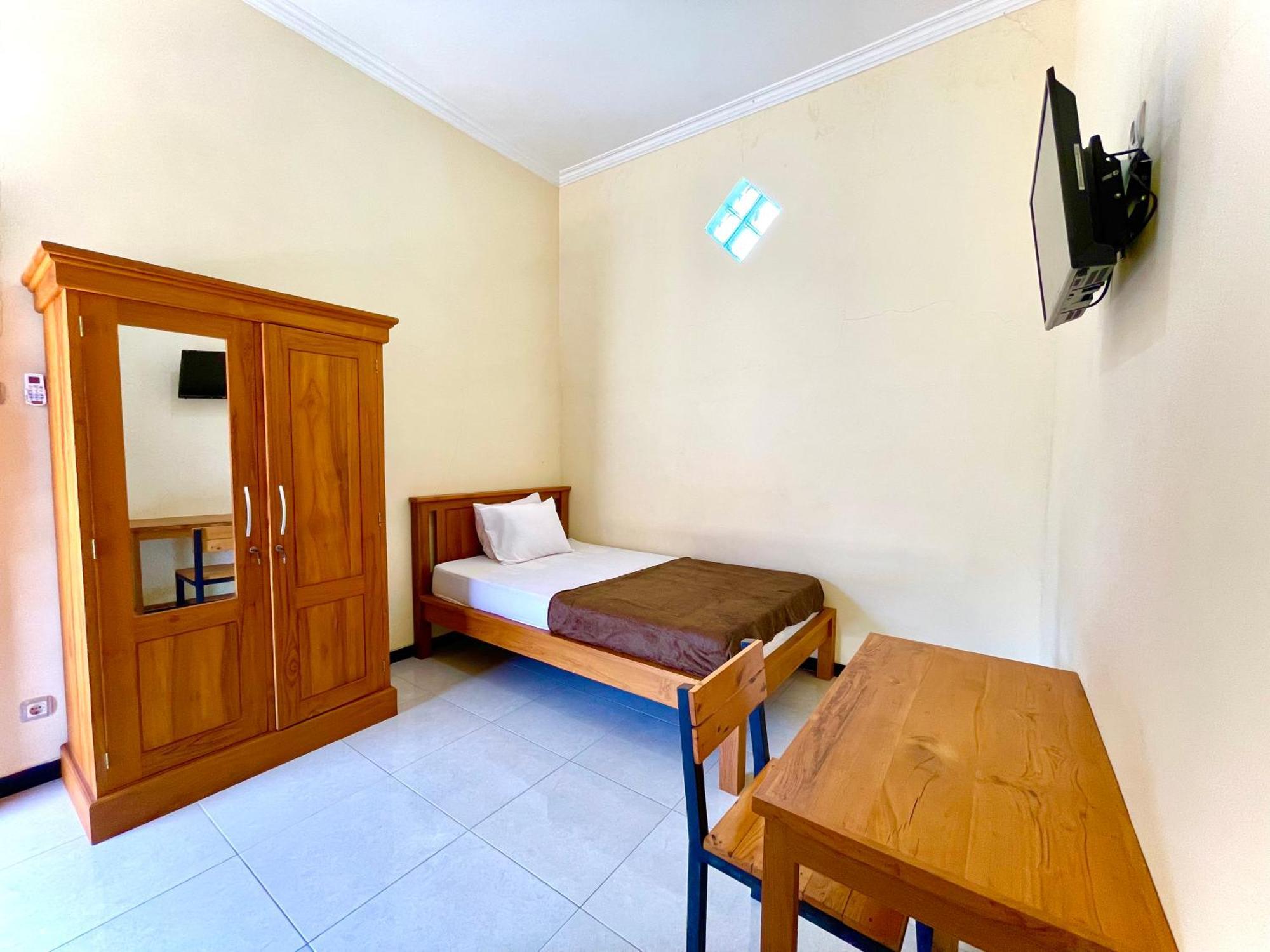 Offspring Ijen Hostel Banyuwangi Esterno foto